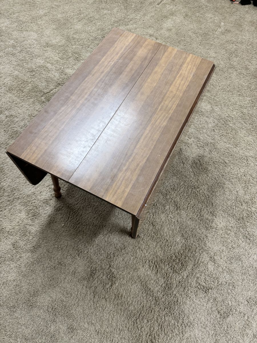 Versatile Wood Kitchen/Dining Table with 6 Leaves and 8 Solid Wood Chairs - Expandable