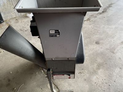 Wood chipper Craftsman brand