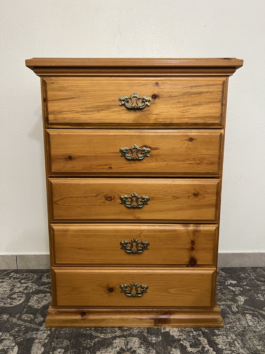 Dresser - Wooden Chest Of Drawers