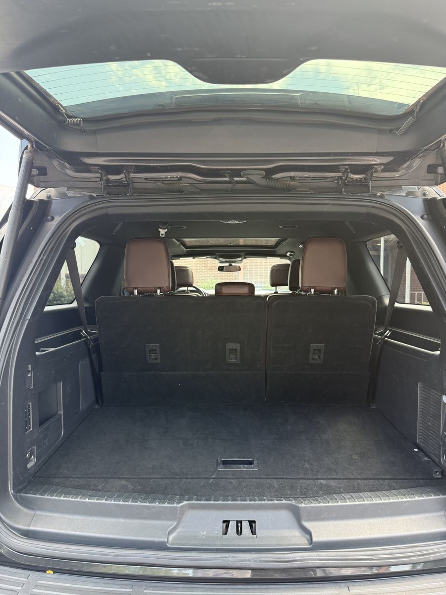Main image 6