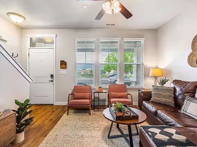 Turnkey Airbnb Furnishing Package – Entire Setup