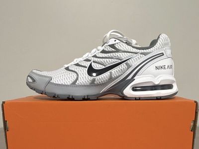 Nike Air Max Torch 4 Men’s Low Top Lace-Up Sneakers White/Gray/Black 343846-100