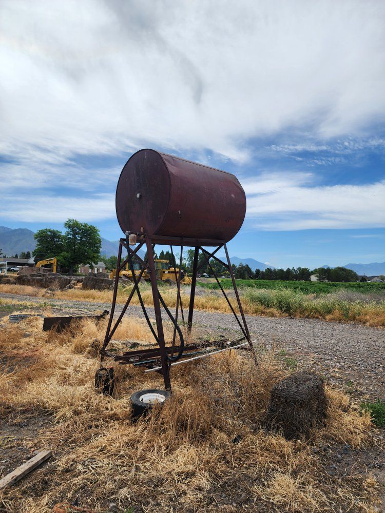 300 gallon gas tank with stand