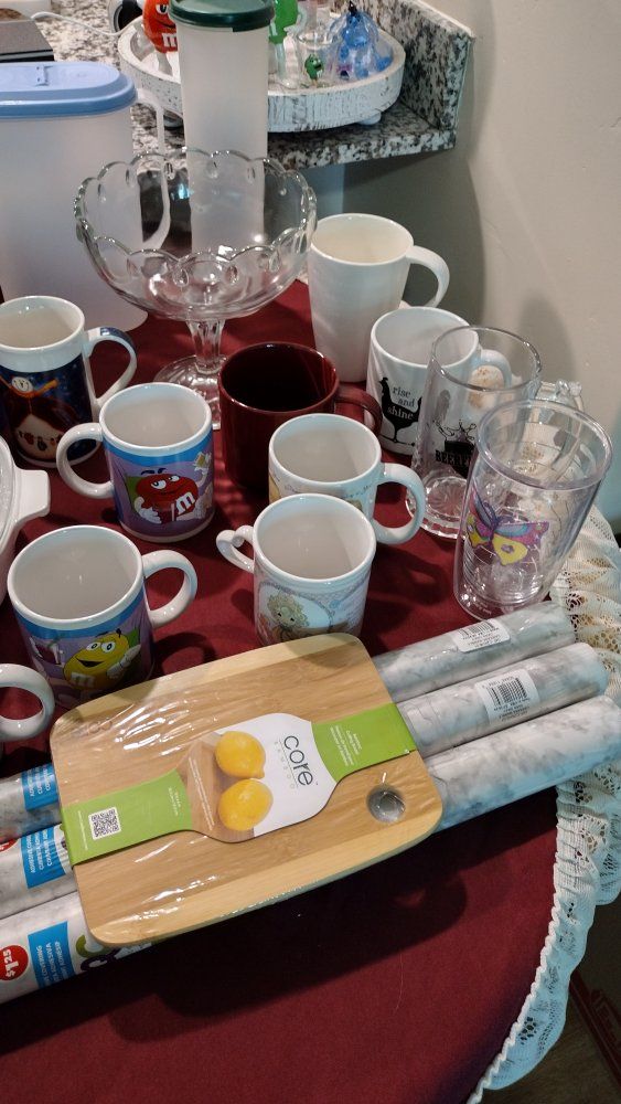 Assorted Kitchenware Lot - Mugs, Casserole Dish, Containers & Decor