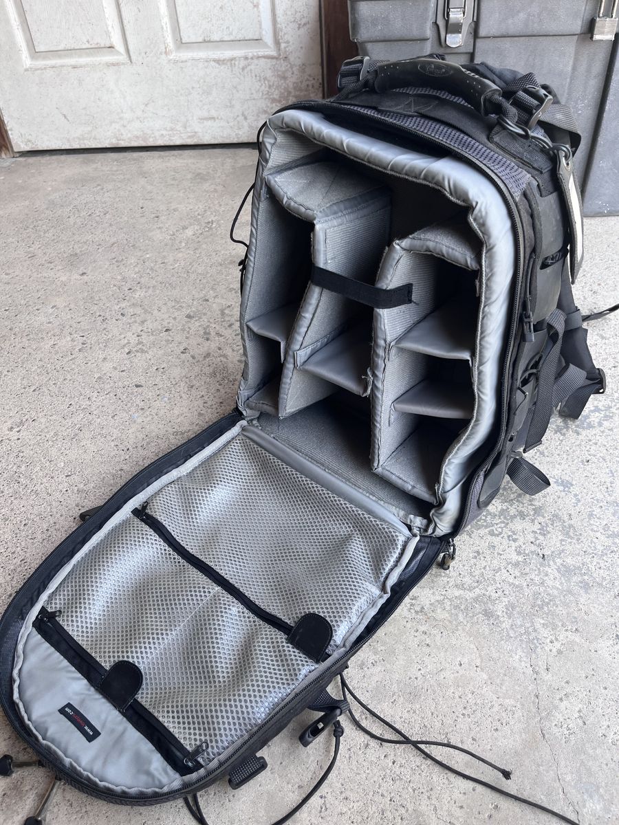 Lowepro hiking camera backpack