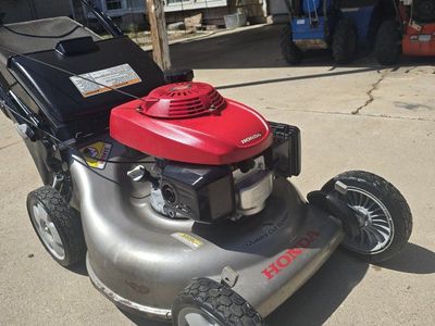 Honda HRR216VXA lawn mower w blade stop