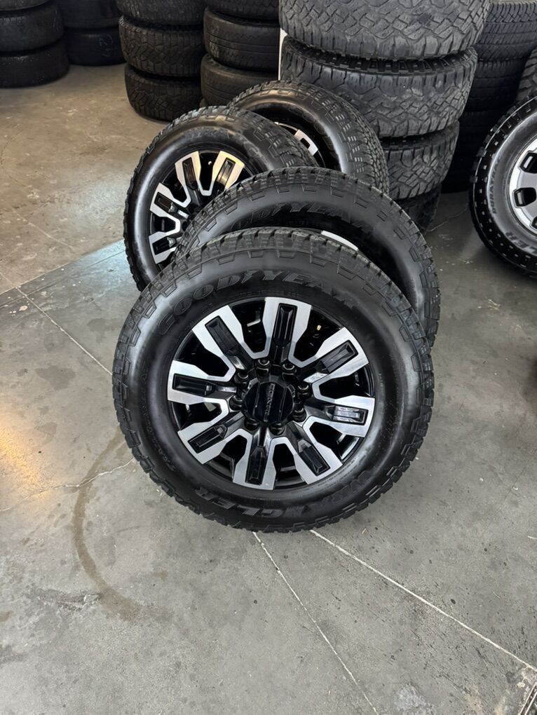 BRAND NEW 2025 Gmc Denali 3500 Wheels/ 275/65/20