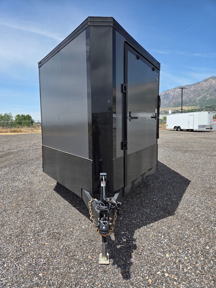 Main image 6