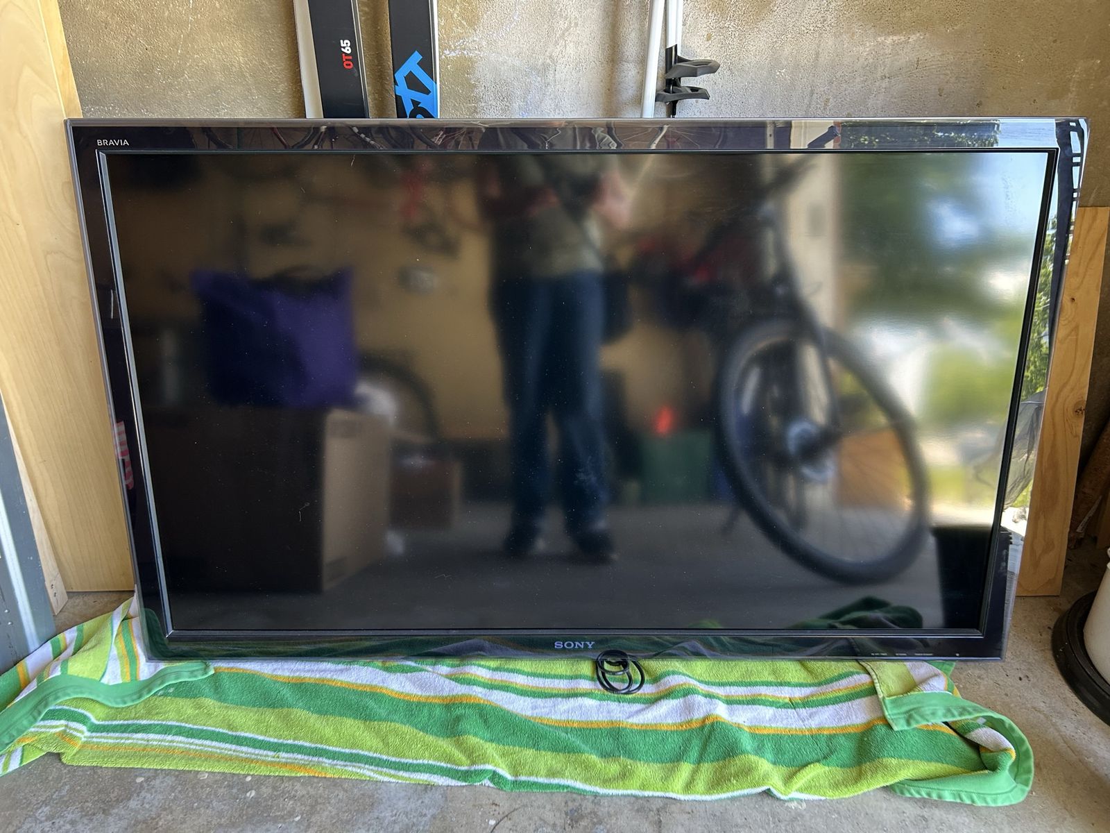 Sony Bravia 52”