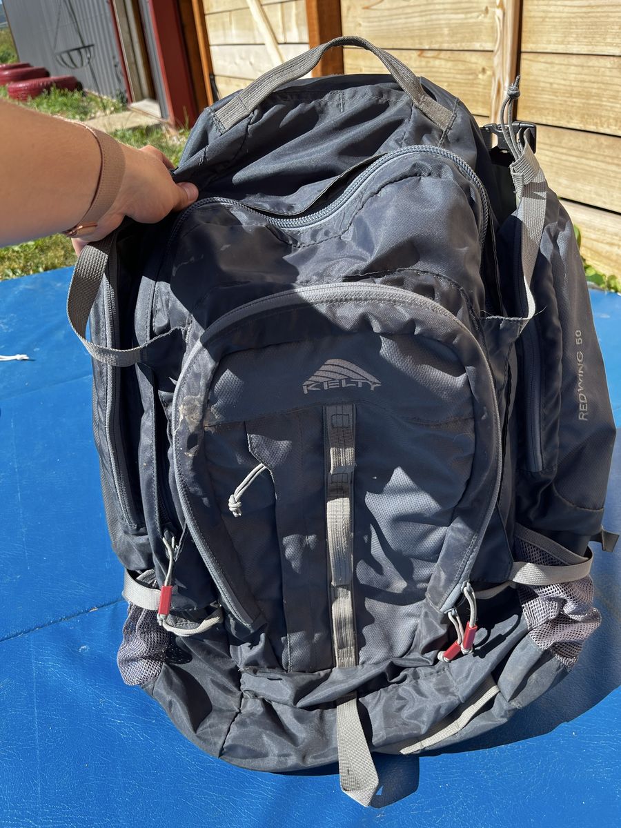 Kelty Redwing 30 Hiking Backpack - Gray/Black Daypack