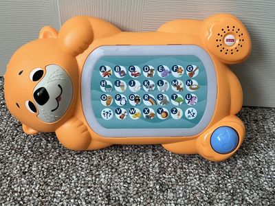 Fisher-Price Linkimals A to Z Otter with Interactive Keyboard-Baby Learning Toy
