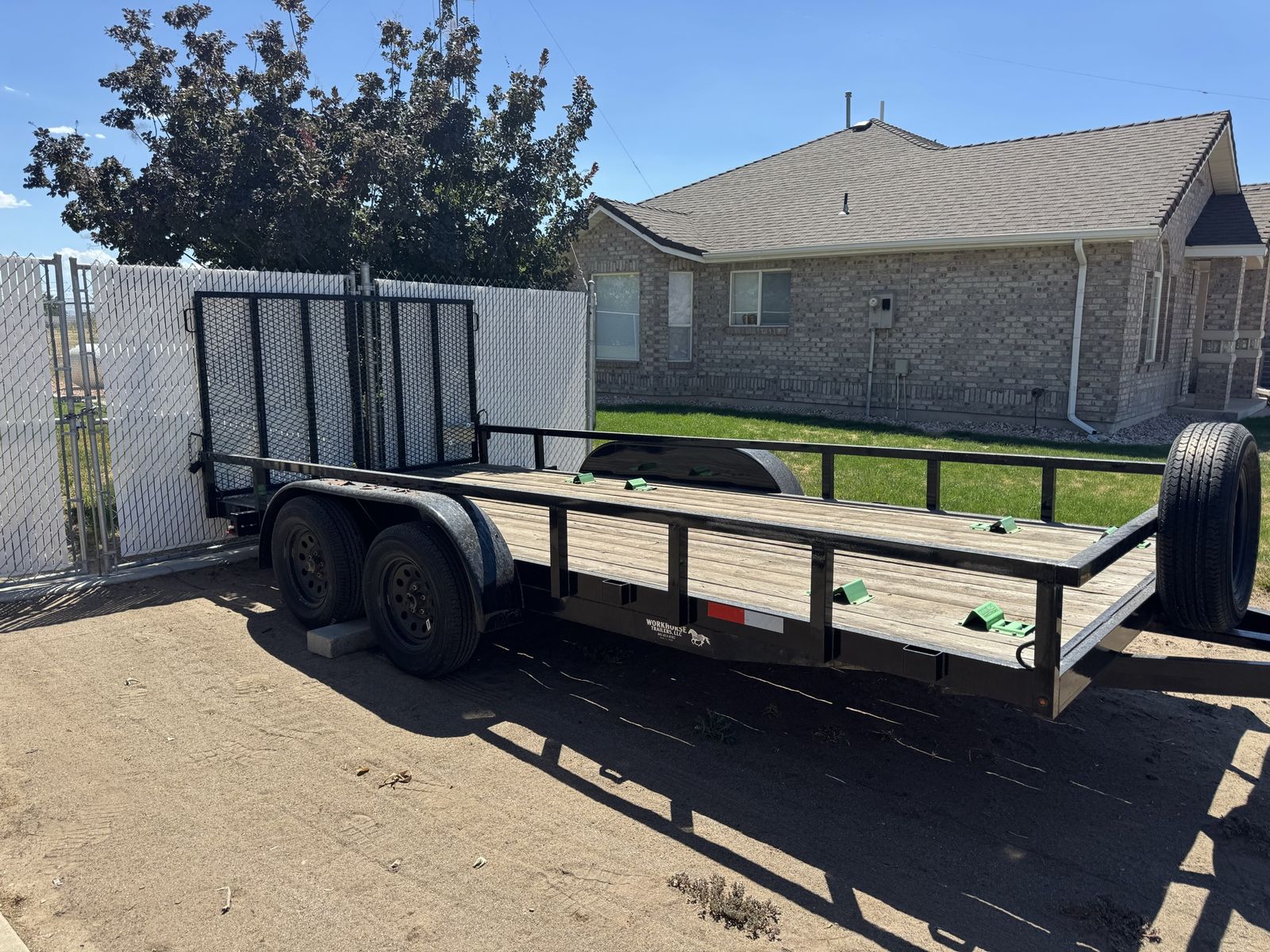 16’ flatbed trailer