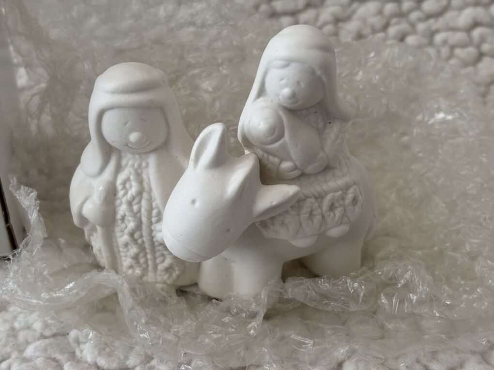Holy Family Knit 4-in w/Donkey Christmas White