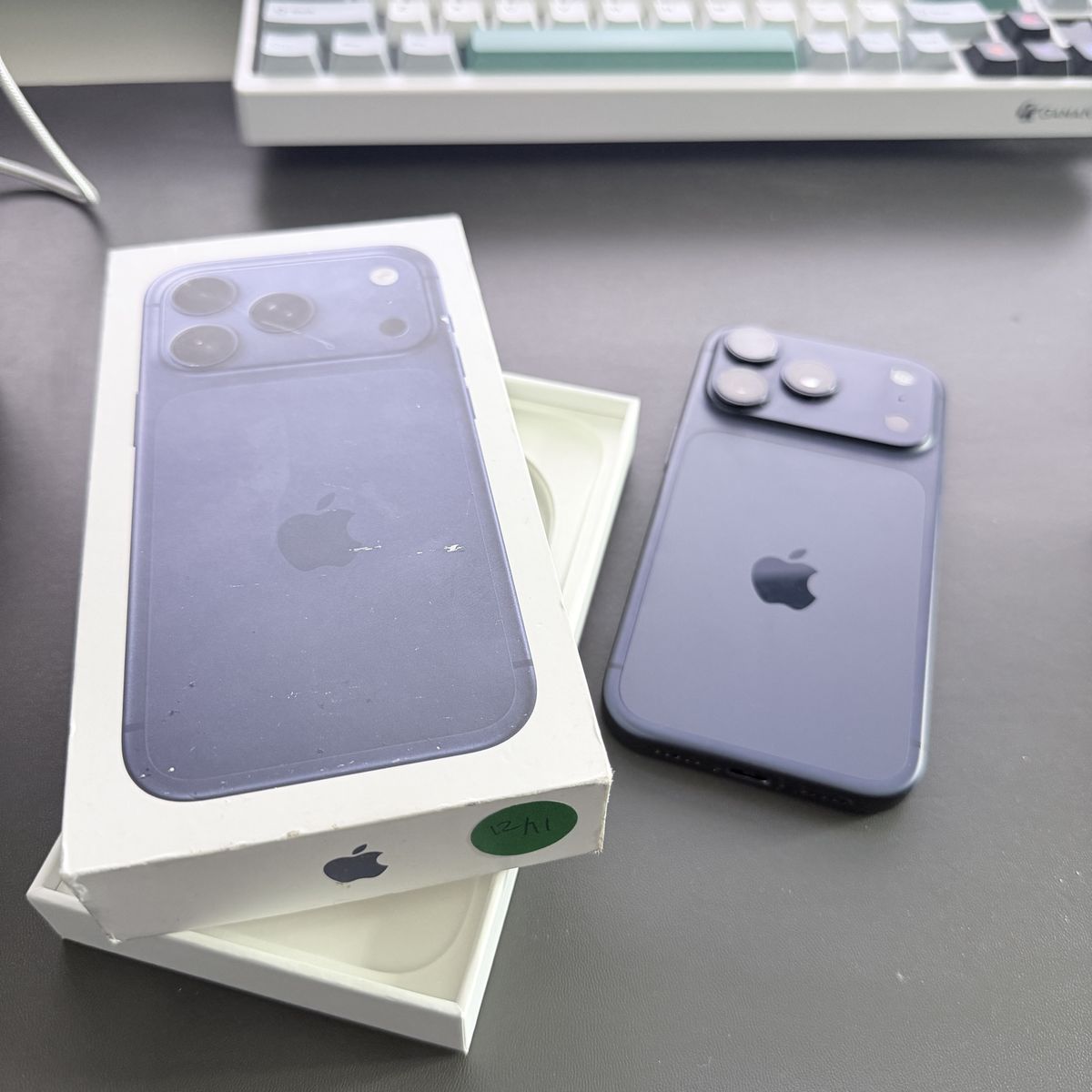 iPhone 17 Pro 256gb Like New Unlocked FIRM