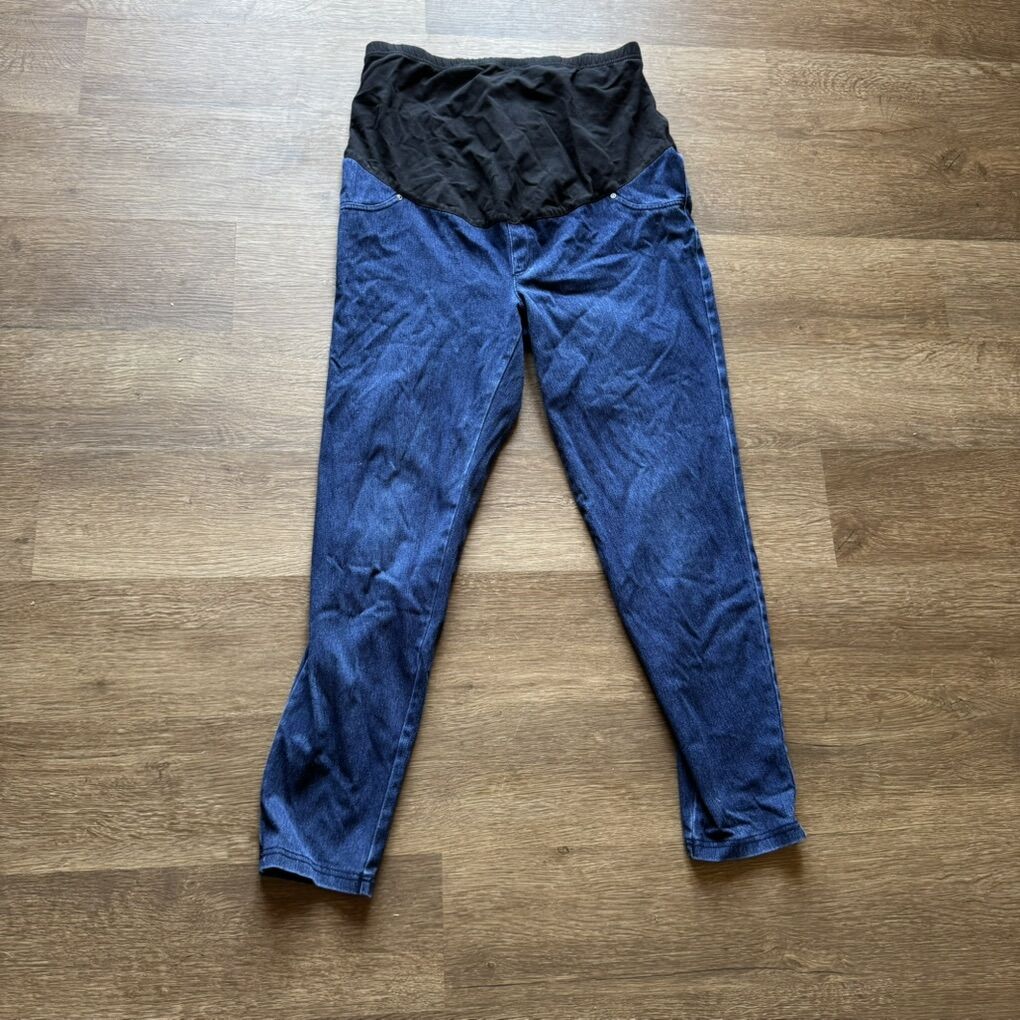 Time & Tru Women’s Maternity Jeans Size Large