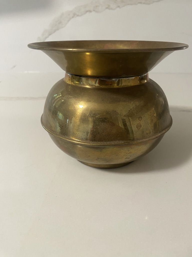 Main image 3