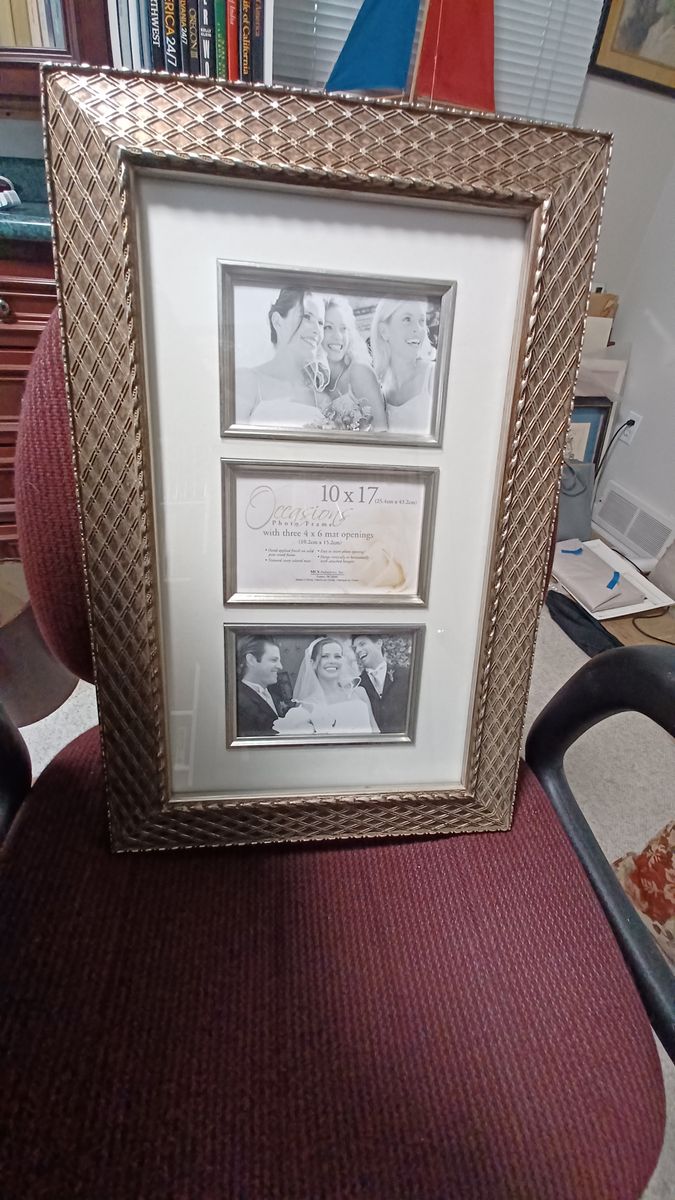 PICTURE FRAME