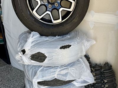 2022 Bronco OEM Rims with Tires 255-70-18