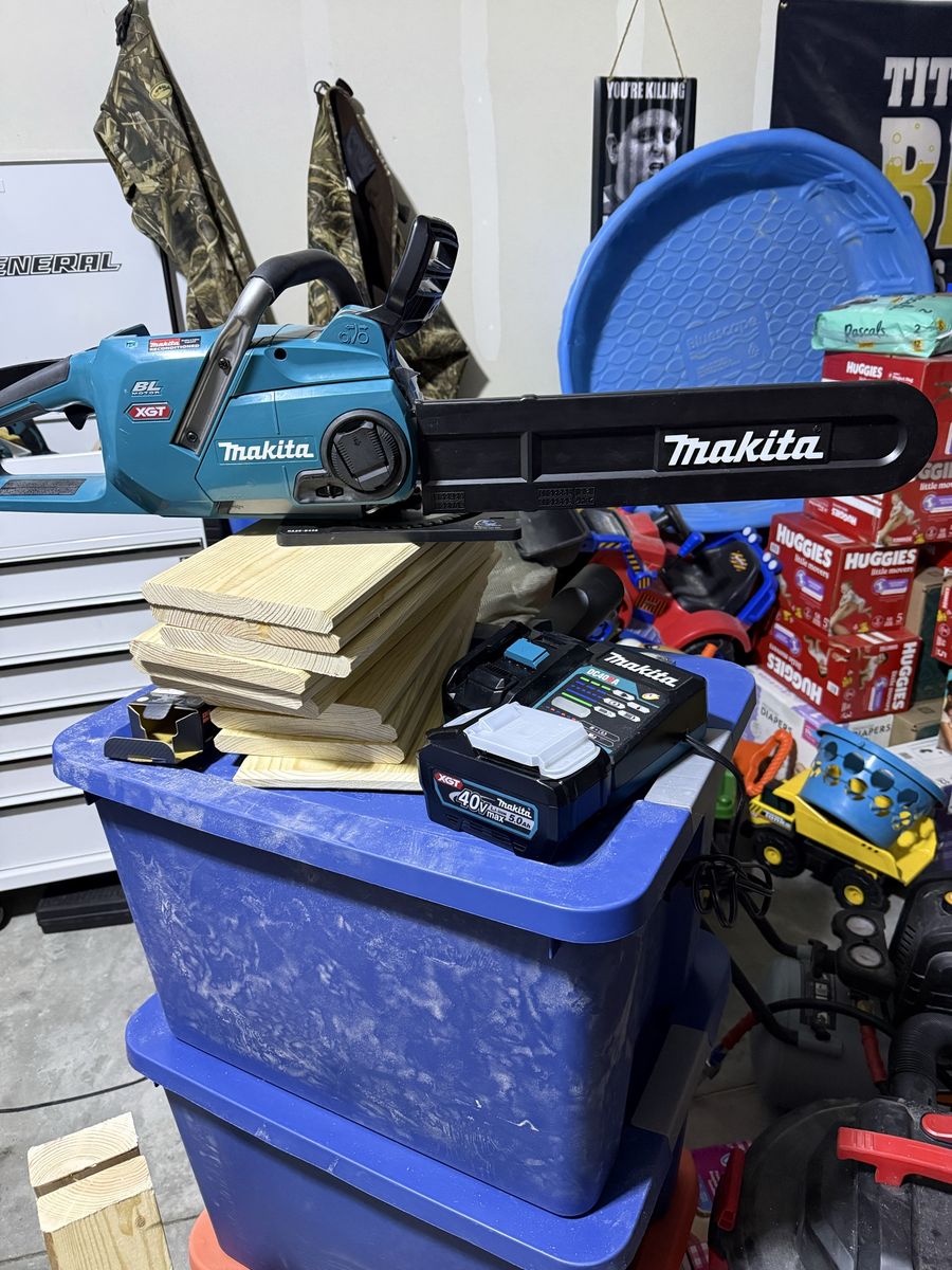 Makita 40v chainsaw