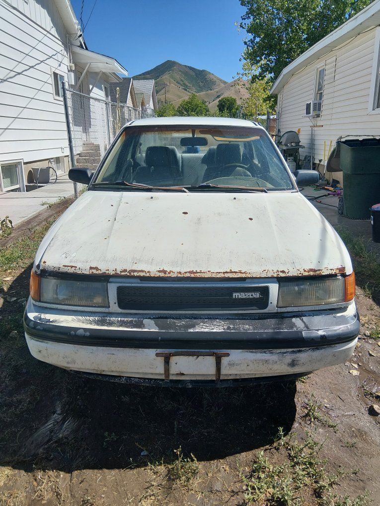 1992 Mazda Protege