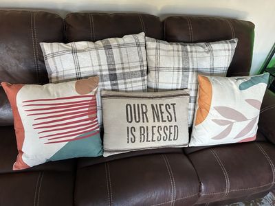 Lot of 5 Nice Home Decoration Pillows