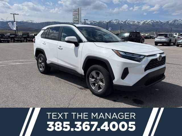 2024 Toyota RAV4 XLE