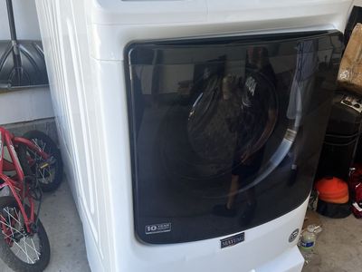 Maytag Front Load Washer and Dryer Set - White