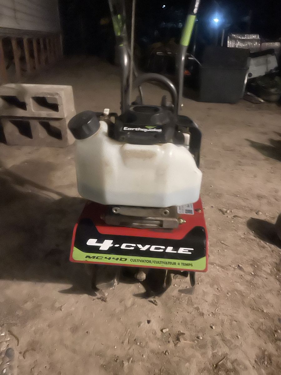 Earthquake mini tiller 4 cycle gas powered