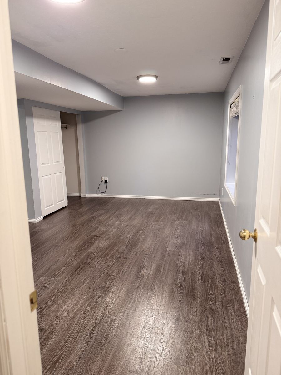 Large Bedroom, Private Bathroom, RV Parking