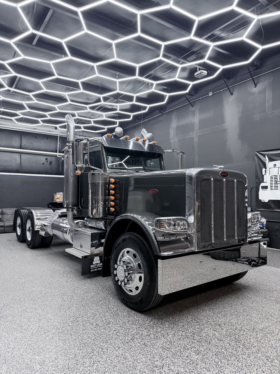 2008 Peterbilt 389