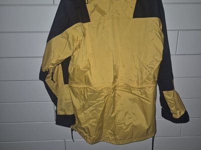 The North Face Vintage Yellow Black Gore-Tex Rain Jacket Men's Medium