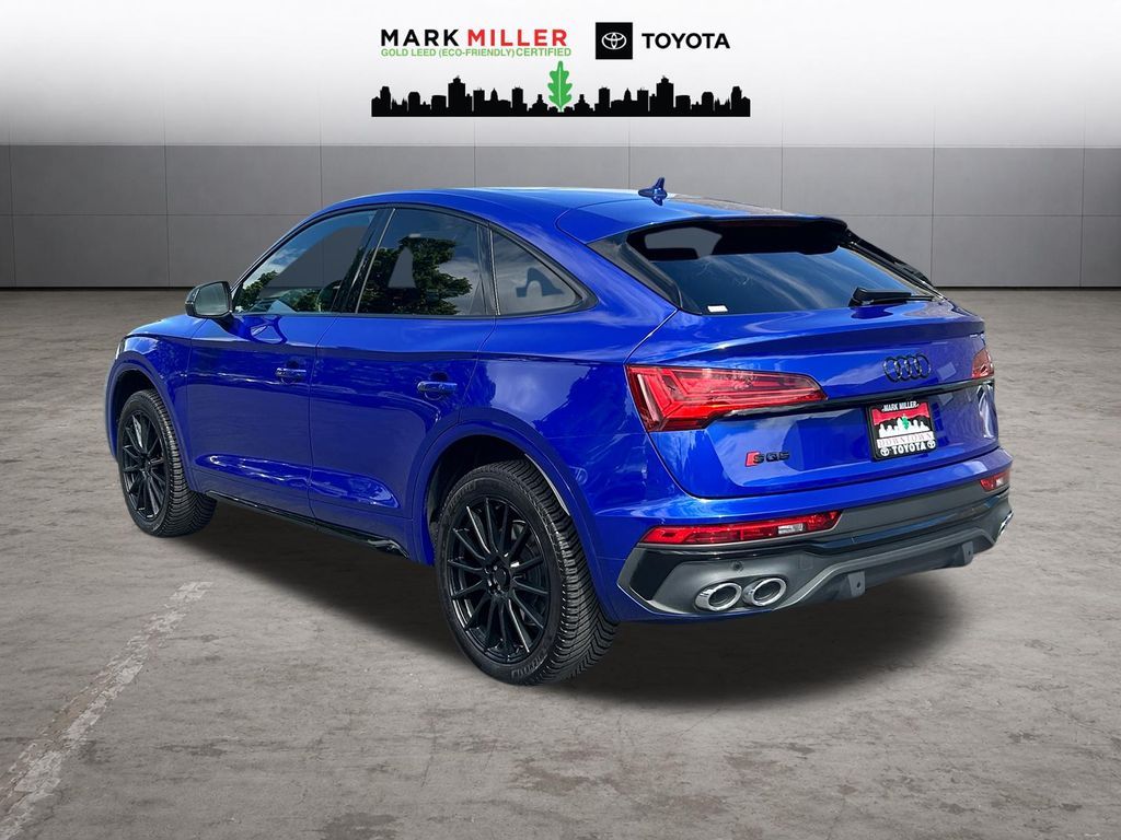 Main image 3