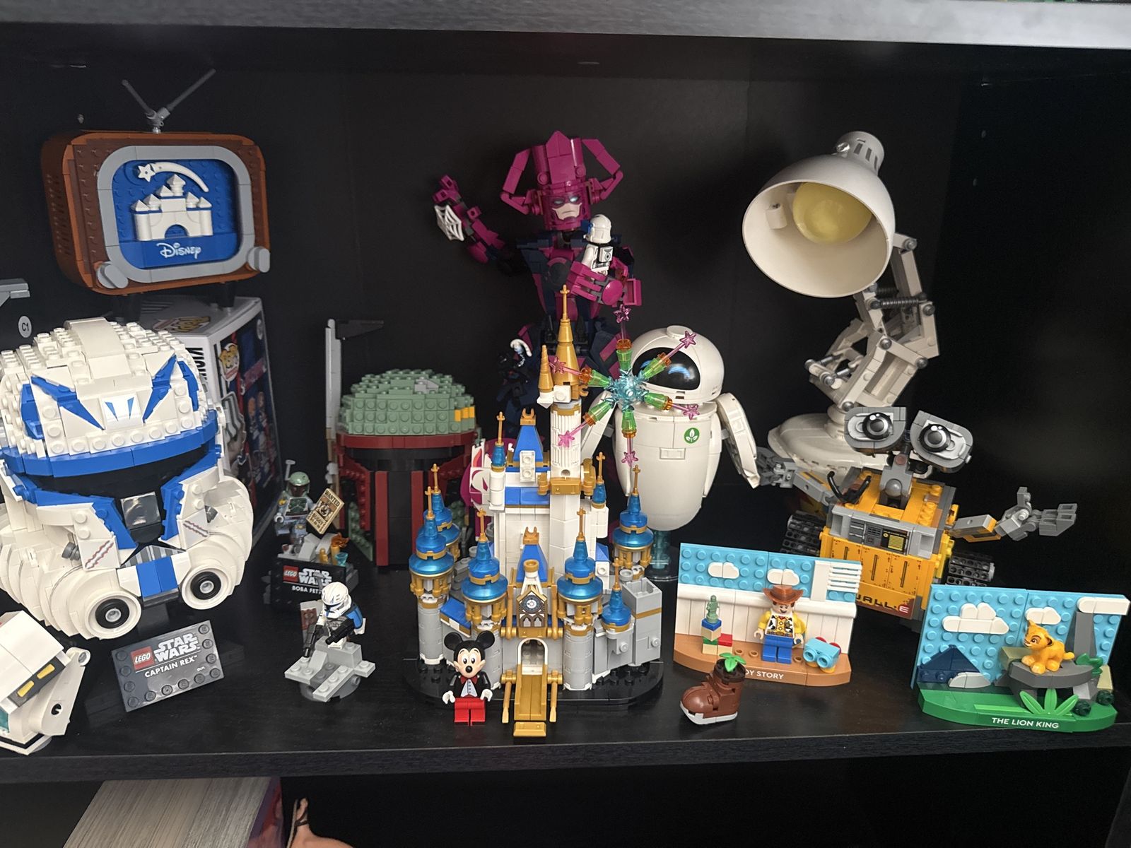 Lot of Lego Disney, marvel and Star Wars Lego sets