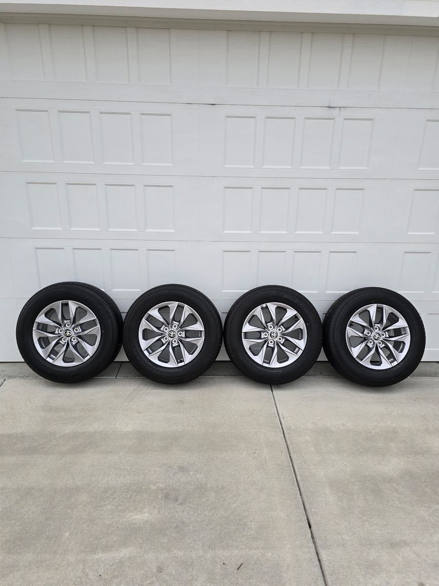 New 17" OEM Toyota Sienna Wheels & Tires (Set of 4) – Only 400 Miles!
