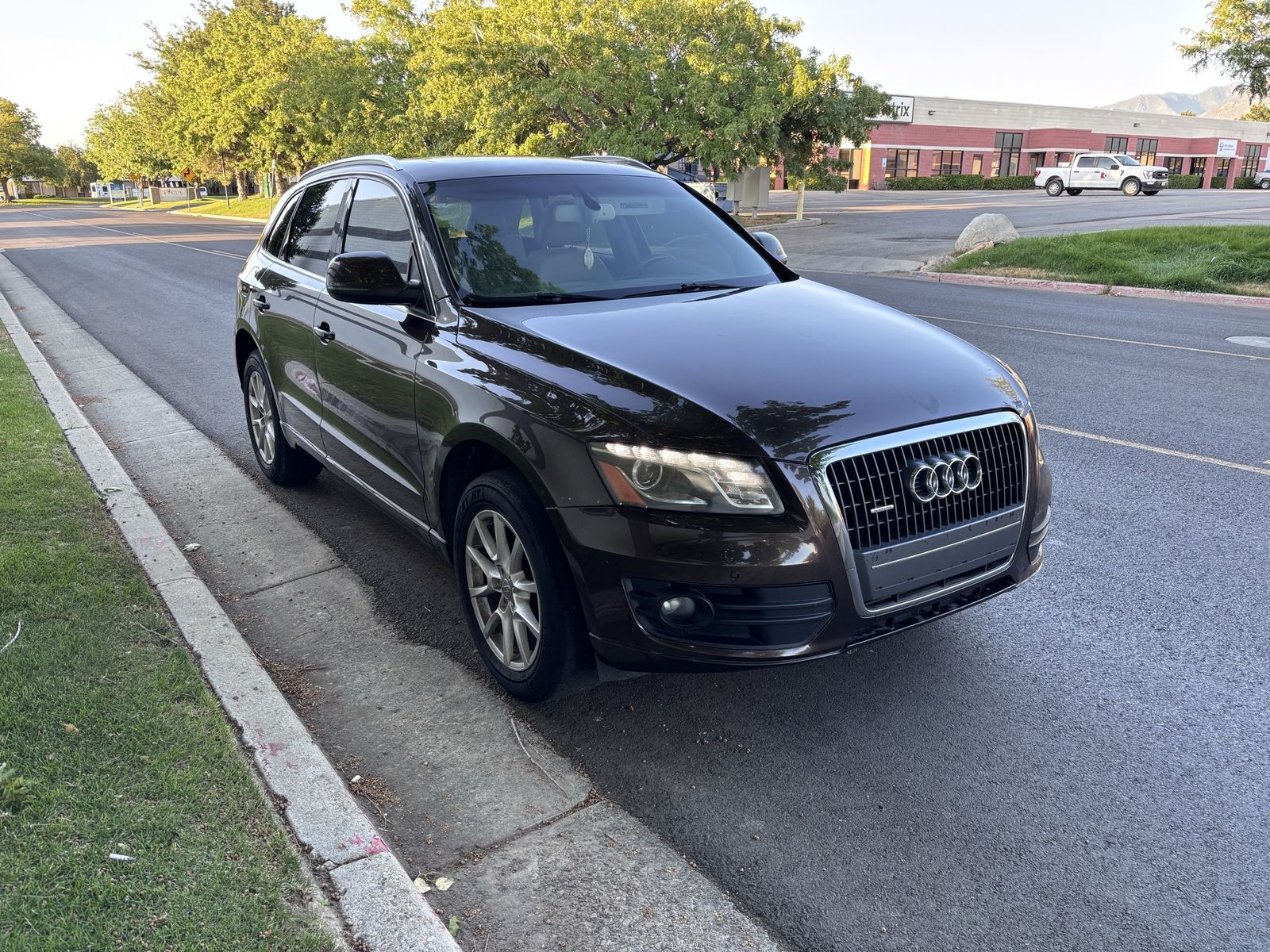 2011 Audi Q5 2.0T quattro Premium