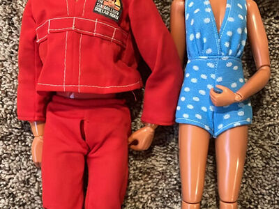 Vintage bionic woman and six million dollar man dolls