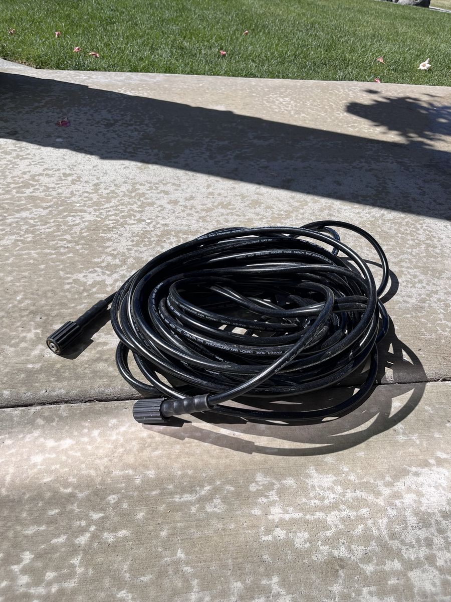 Never Used 100’ Pressure Washer Hose 3200 PSI