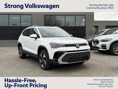 2025 Volkswagen Taos SE 4Motion