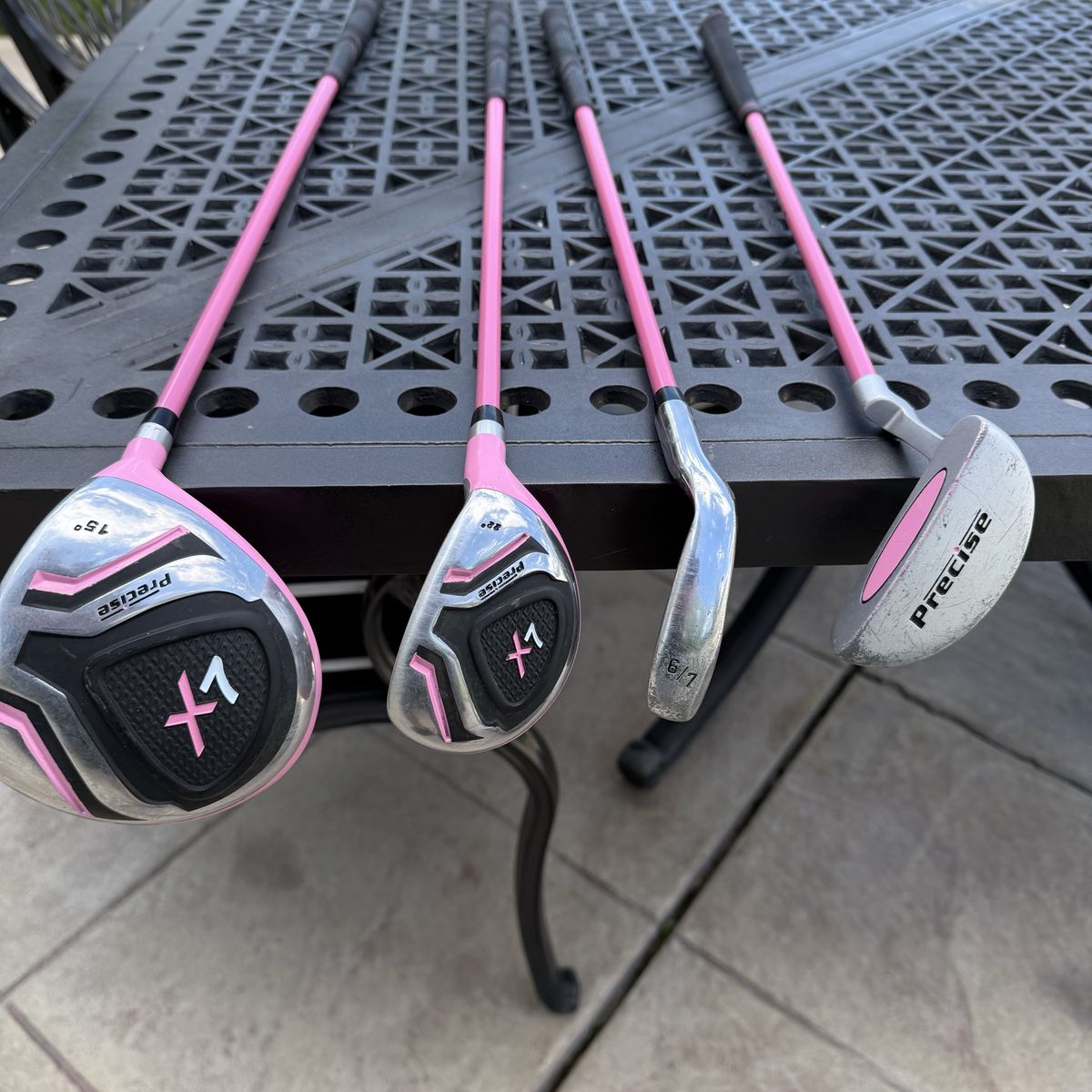Precise X7 Youth Girls Golf Set Driver, Rescue, 6/7 iron and putter. Pink