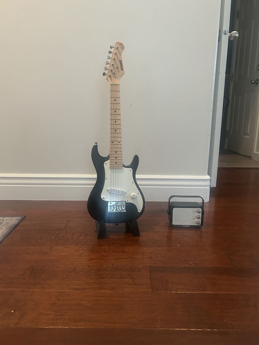 Donner 30" Kids Electric Guitar Kit, Black - Right Handed, w/ Amp & Accessories