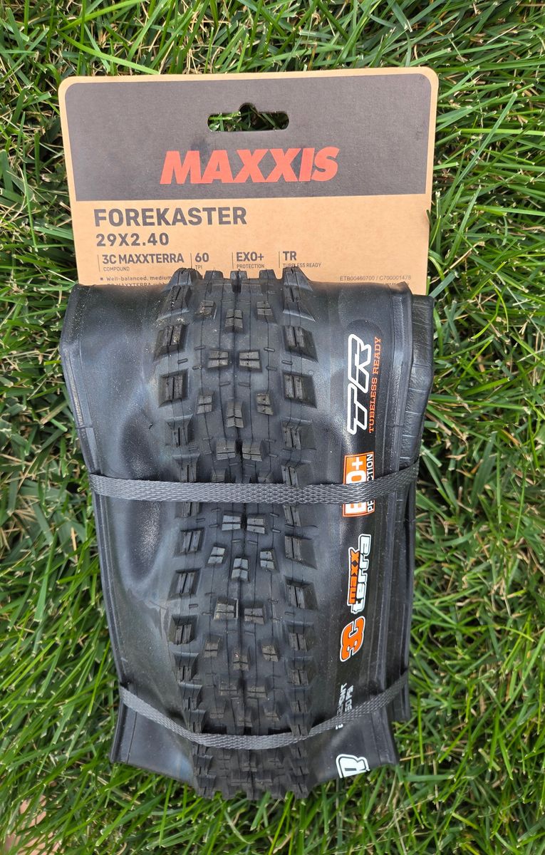 Maxxis Forekaster Mountain Bike Tire 29x2.4