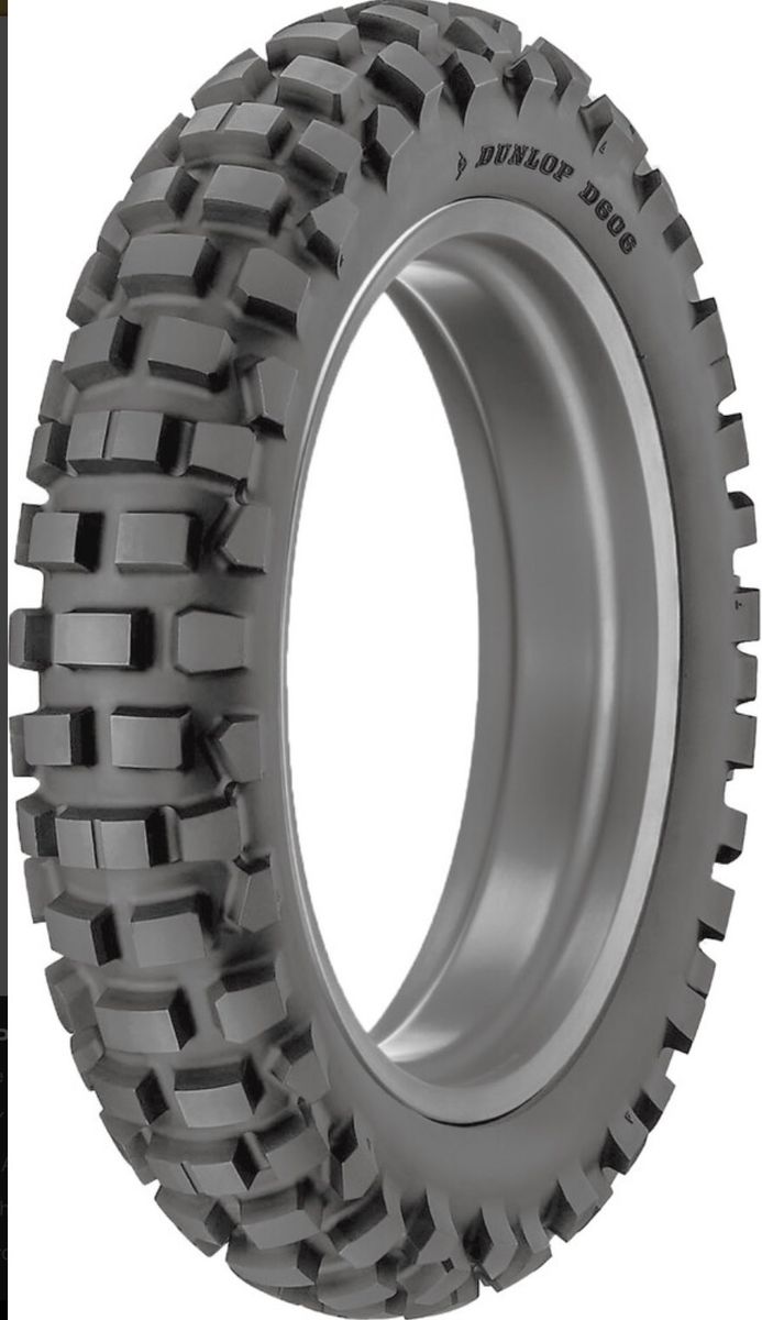 Dunlop D606 rear tire