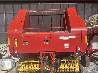 Round baler