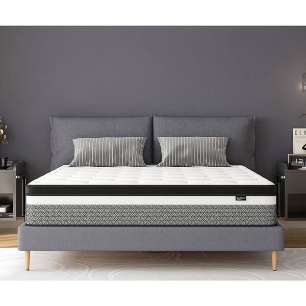 New in box Queen size 14” hybrid mattress