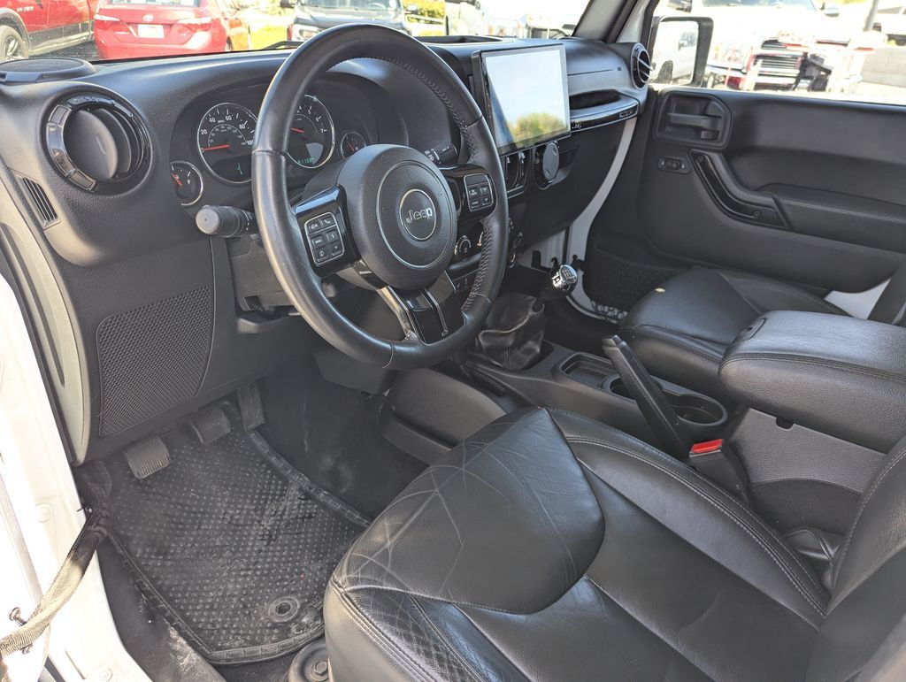 Main image 27