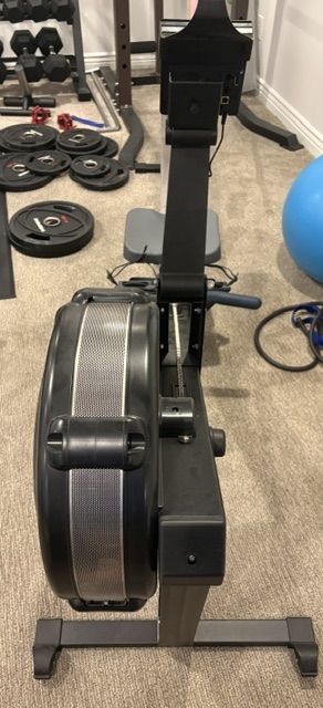 Concept2 RowErg with PM5 Monitor – Only 91.8 Lifetime Miles – Like New