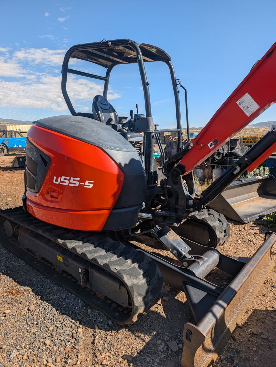 5 Ton Mini Excavator Rental – Kubota U55 – Tight Tail Swing – Delivery Available