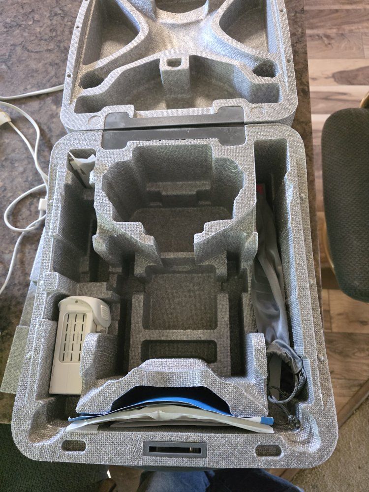Main image 3