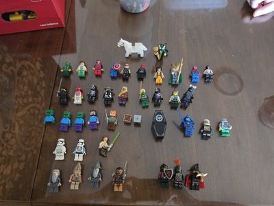Miscellane mini figs and pieces