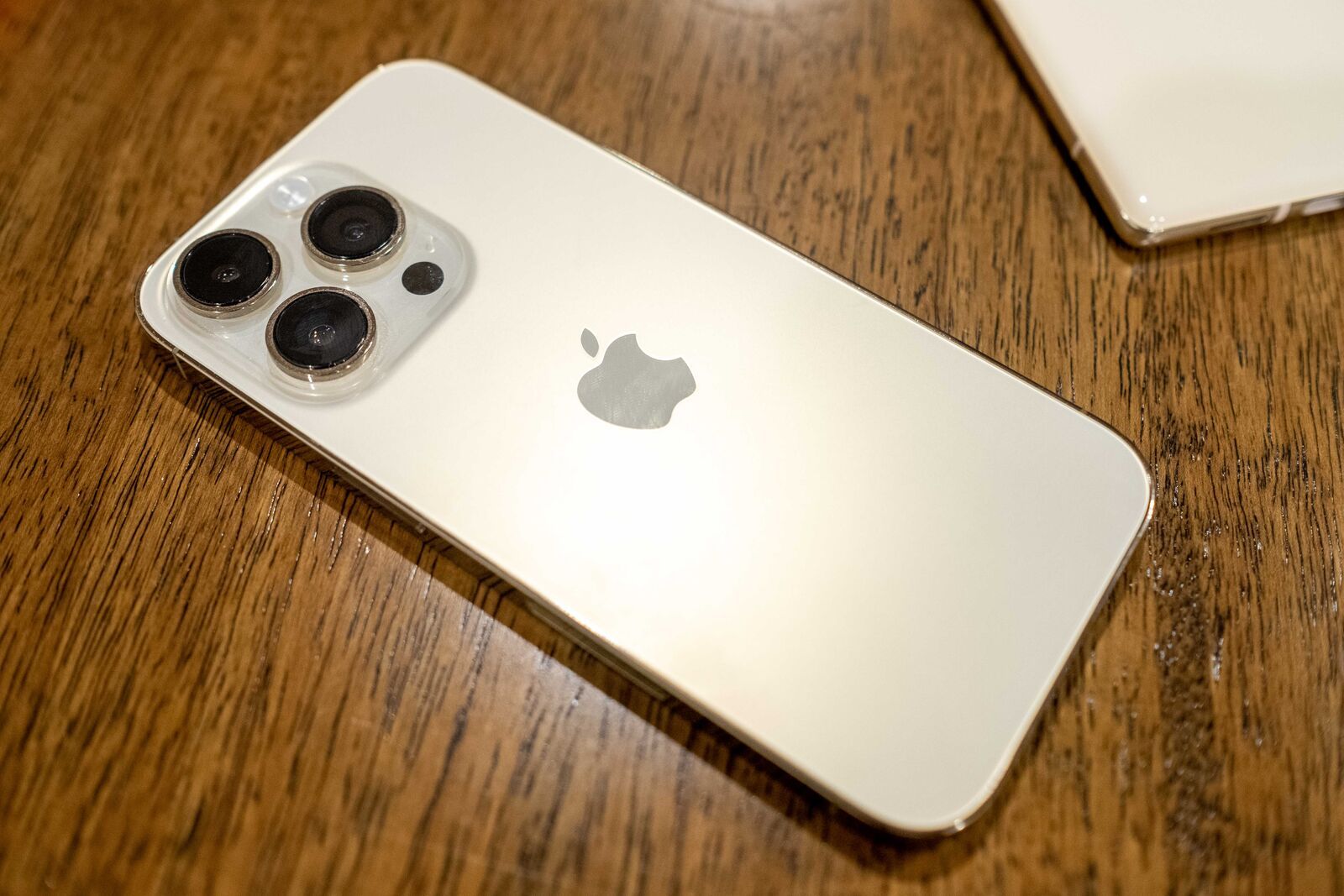 Apple iPhone 14 Pro - Fully Unlocked - 256 GB